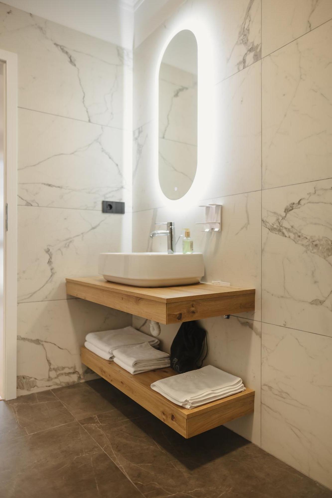 Bloom Downtown Suites Cluj-Napoca Eksteriør billede