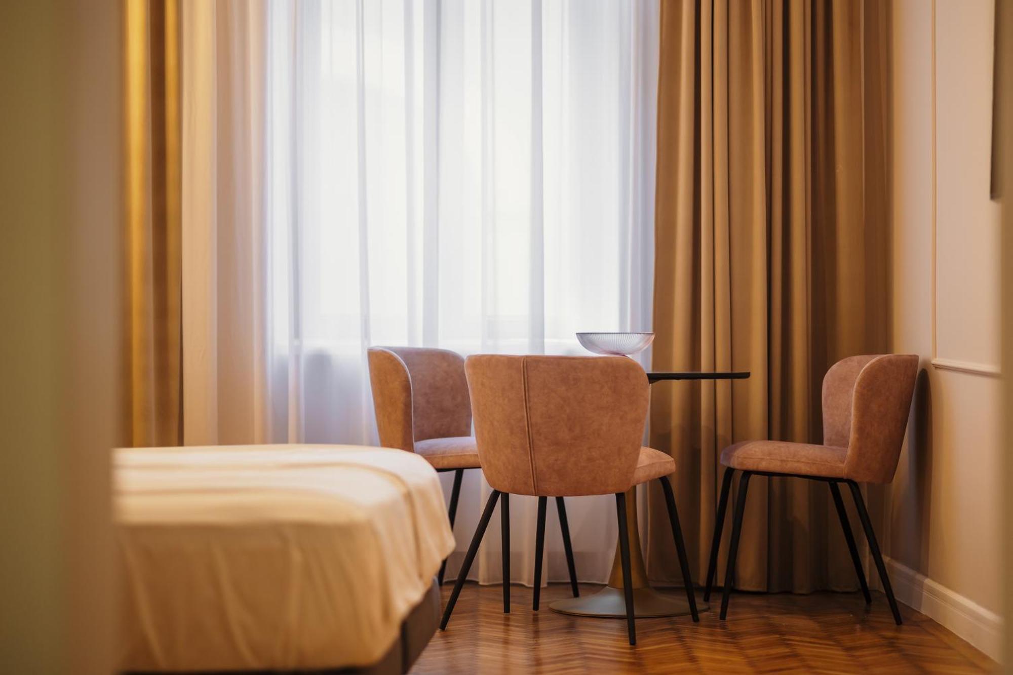 Bloom Downtown Suites Cluj-Napoca Eksteriør billede