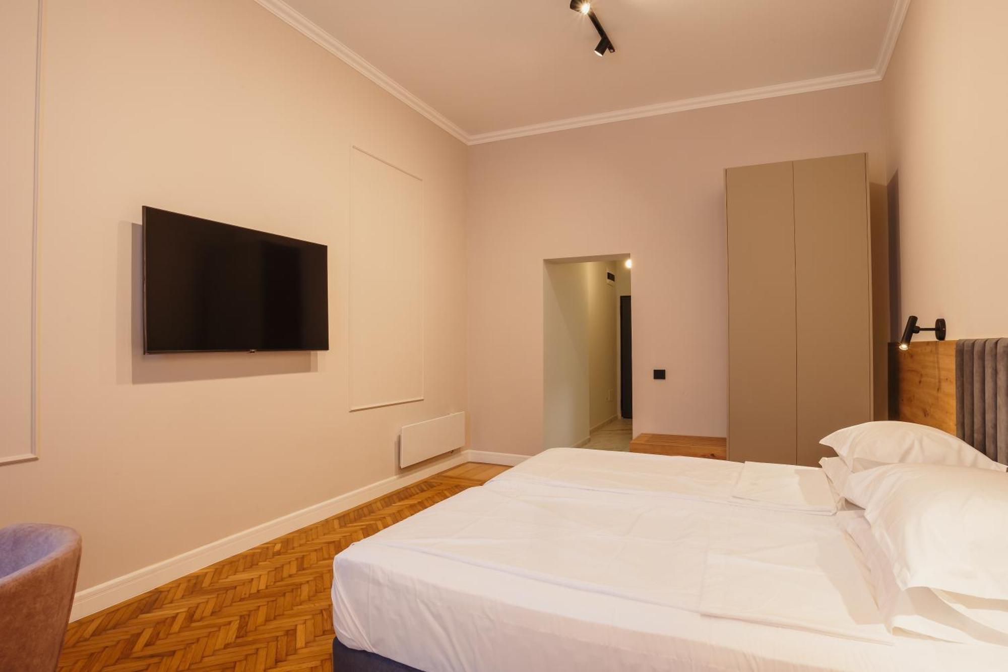 Bloom Downtown Suites Cluj-Napoca Eksteriør billede