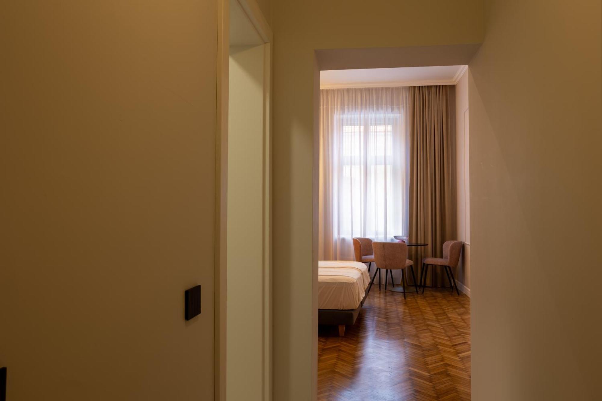 Bloom Downtown Suites Cluj-Napoca Eksteriør billede