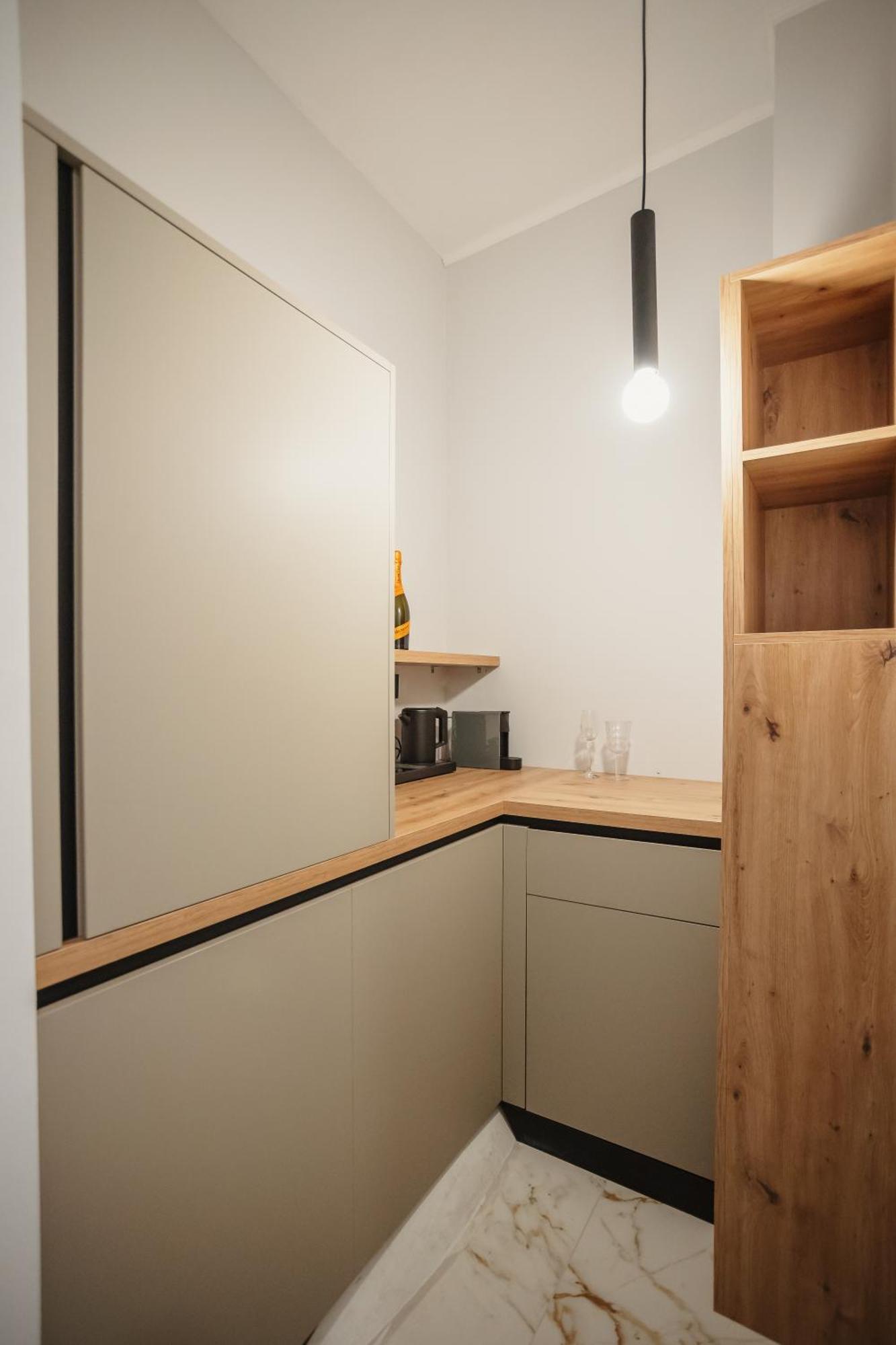 Bloom Downtown Suites Cluj-Napoca Eksteriør billede