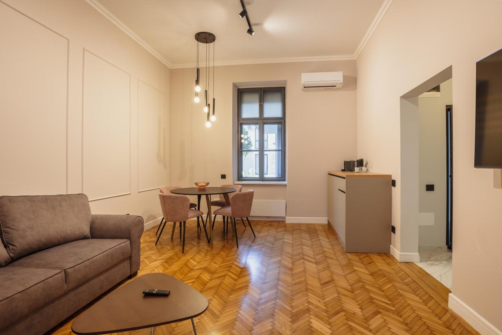 Bloom Downtown Suites Cluj-Napoca Eksteriør billede