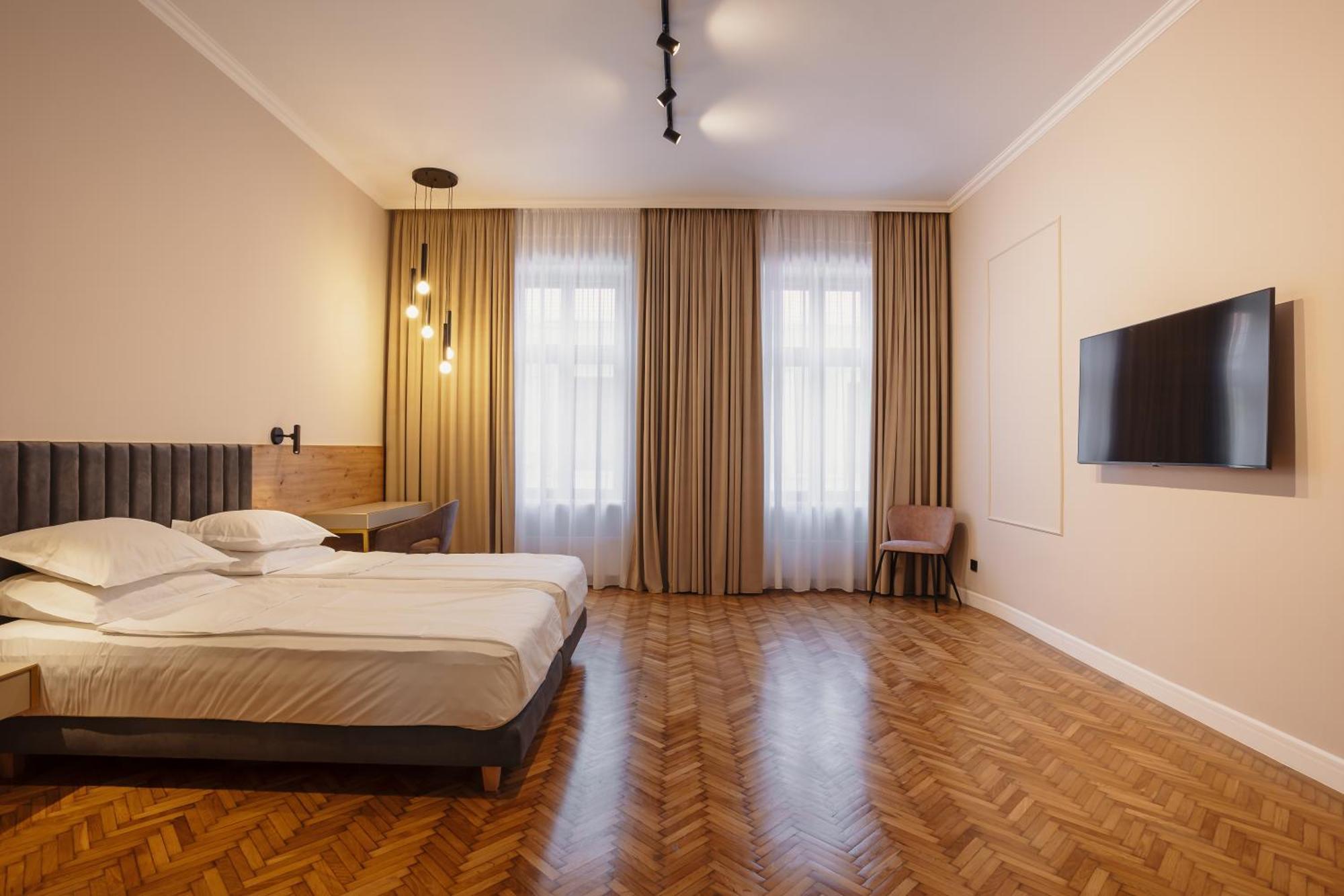 Bloom Downtown Suites Cluj-Napoca Eksteriør billede