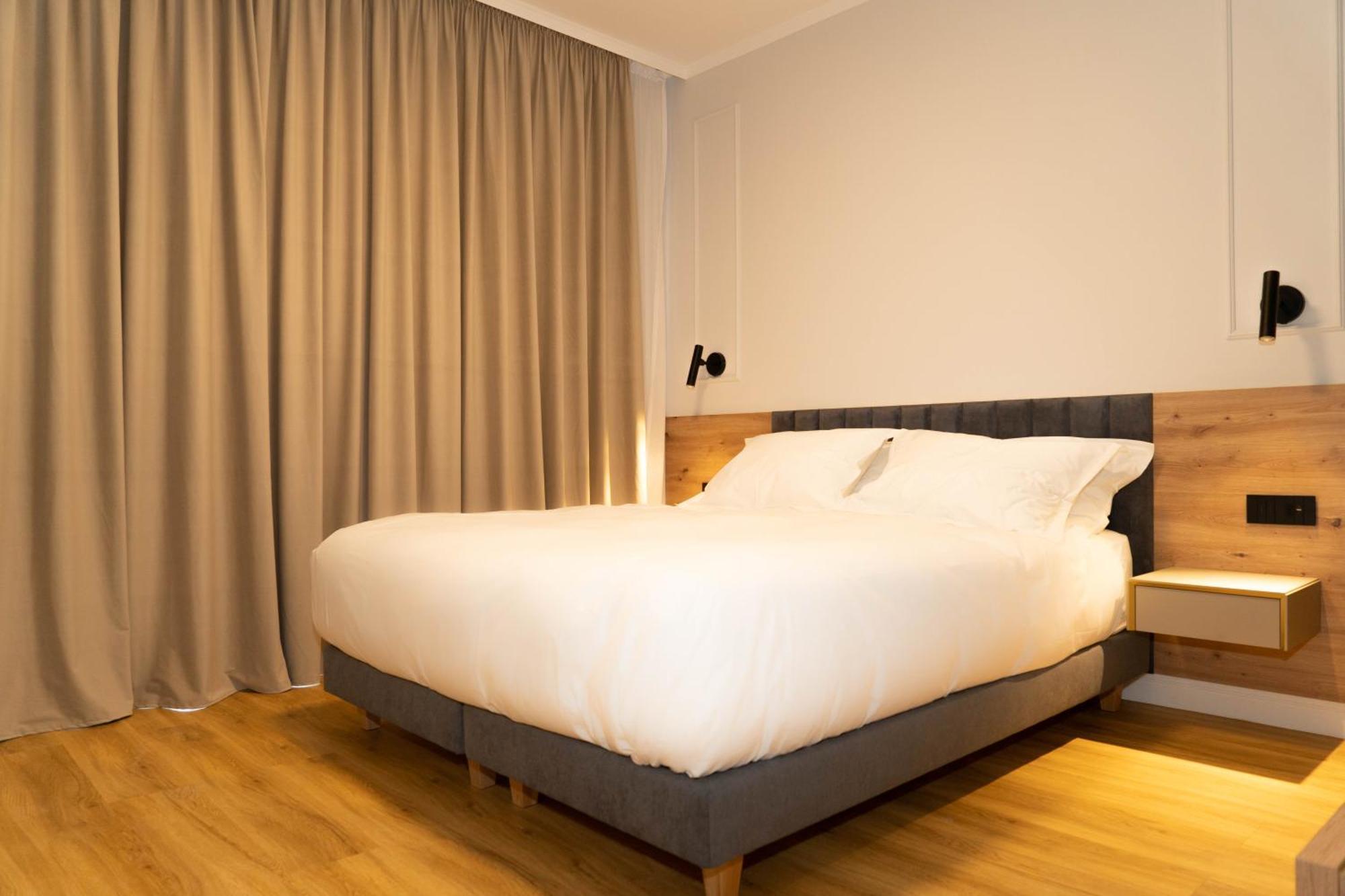 Bloom Downtown Suites Cluj-Napoca Eksteriør billede